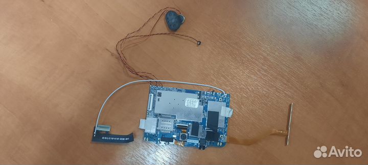 Планшет BQ 1085L Hornet MAX PRO на запчасти