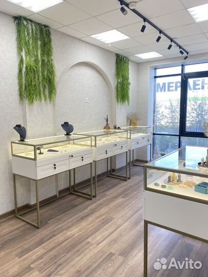 Трековые светильники на шинопроводе