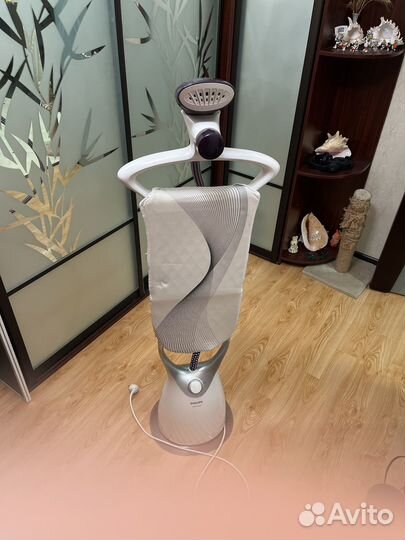 Вертикальный отпариватель Philips GC557