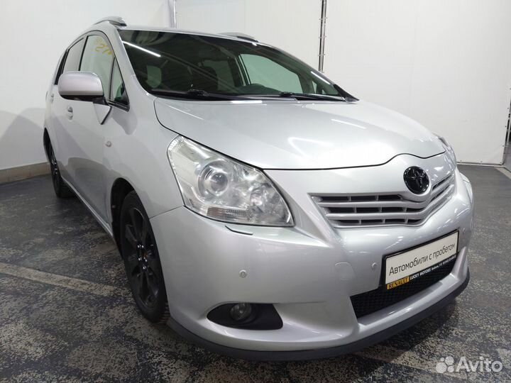 Toyota Verso 1.8 CVT, 2011, 252 870 км