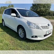 Toyota Verso 1.8 CVT, 2012, 240 000 км, с пробегом, цена 1 150 000 руб.