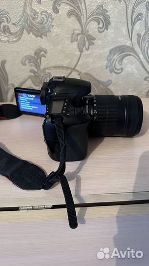 Canon eos 60d + EFS 18-135mm(объектив)