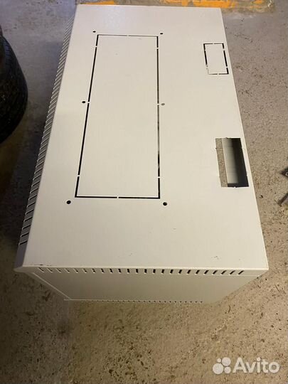 Телекоммуникационный шкаф настенный разборный 6U