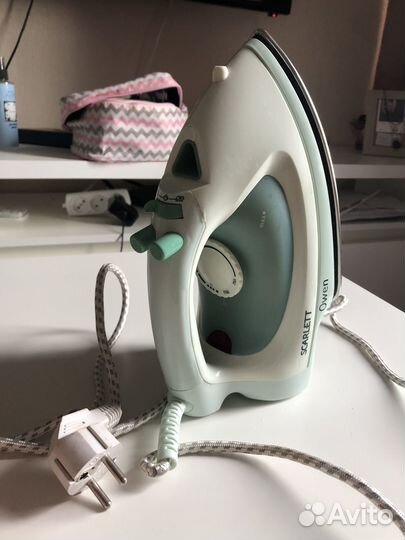 Утюг Scarlett