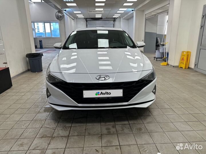 Hyundai Elantra 1.6 AT, 2022, 12 810 км