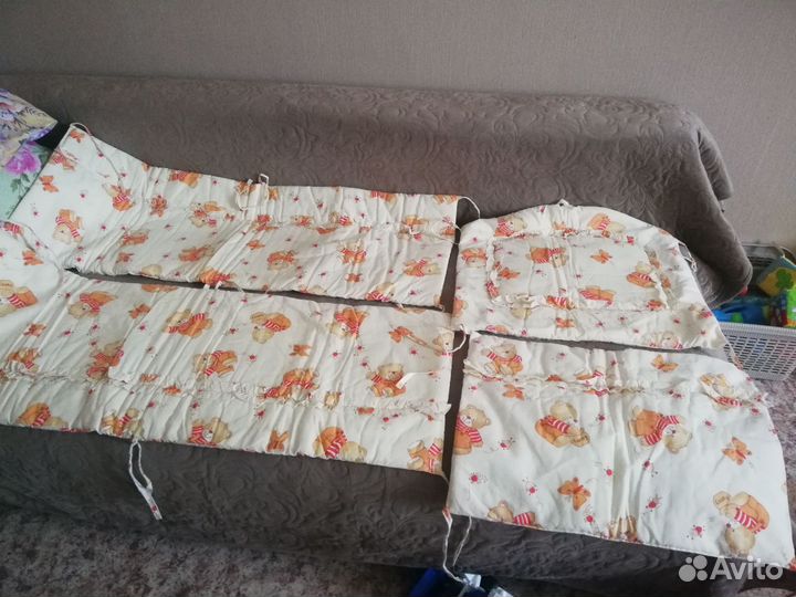 Бортики в детскую кроватку