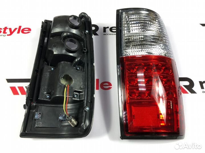 Стопы Toyota Land Cruiser 80 Красно-Белые