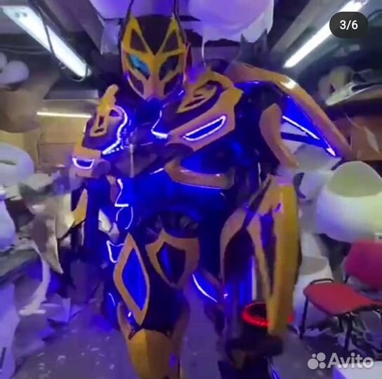 Поздравление от трансформера Бамблби