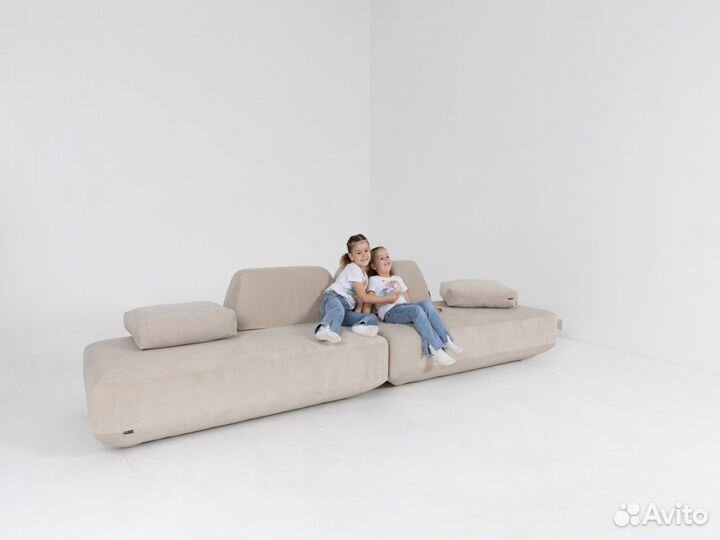 Диван прямои 4400х1700 мм