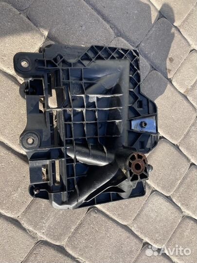 Площадка под акб skoda volkswagen