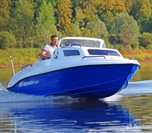 Новый катер с каютой Неман 500 комбинированный