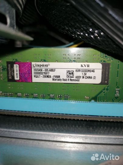 Компактный настольный компьютер (130x220x330)