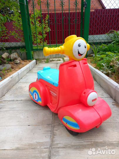 Скутер Фишер Прайс