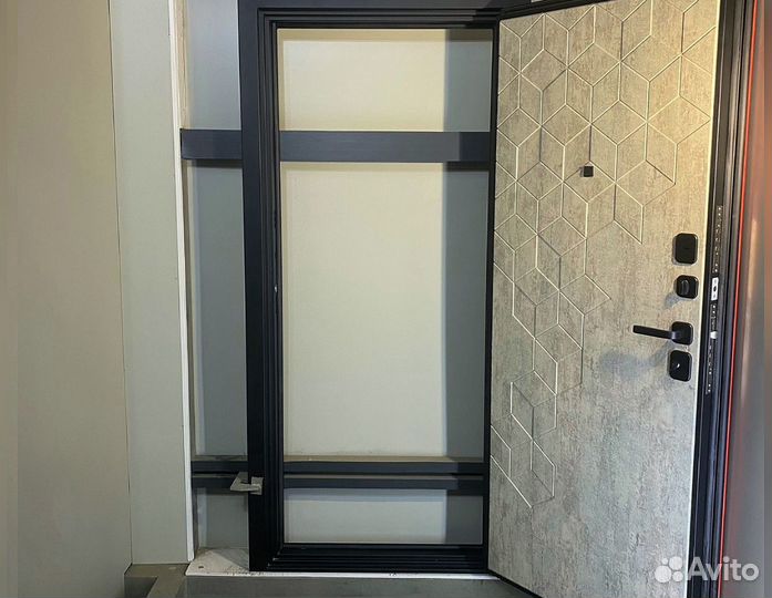 Дверь входная