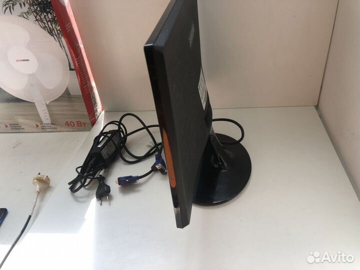 Мониторы Samsung LS19A300