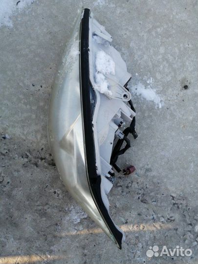 Фара левая Toyota Camry ACV30