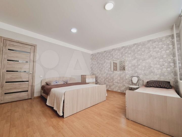2-к. квартира, 88 м², 3/9 эт.