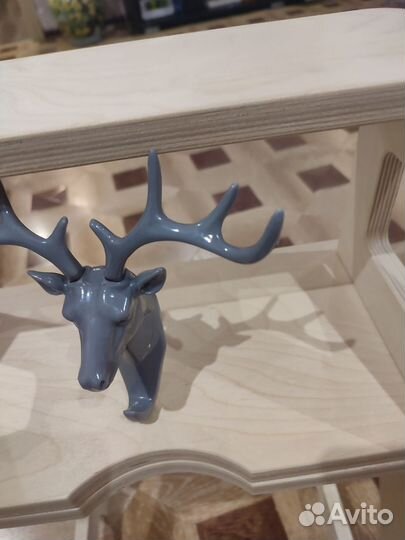 Вешалка настенная