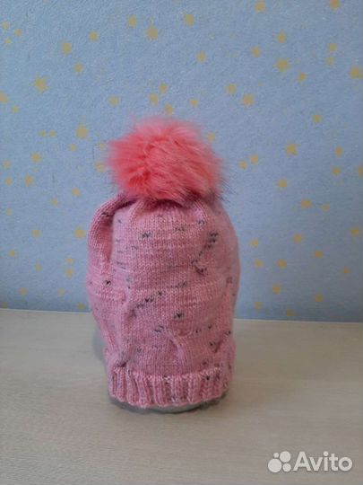 Шапка с помпоном.новая