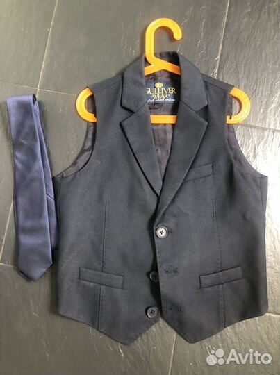 Новая темно-синяя жилетка Gulliver 146