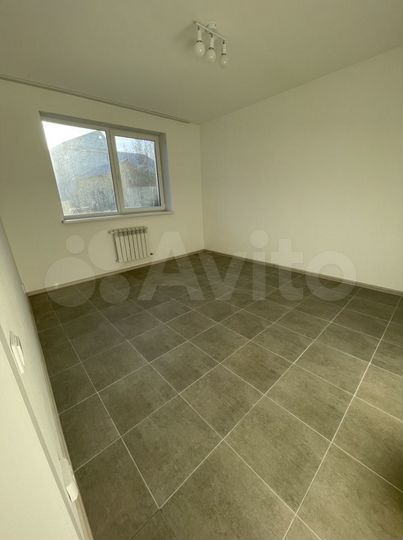 Коттедж 200 м² на участке 11 сот.