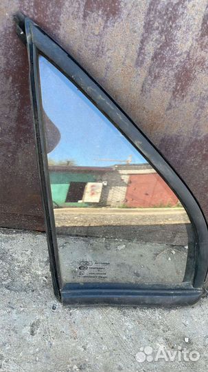 Форточка передней правой двери Daewoo Matiz