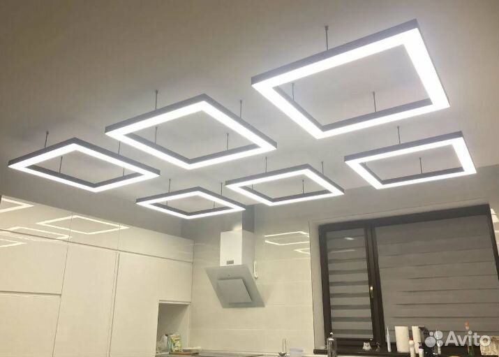 Светильник потолочный светодиодный фигурный