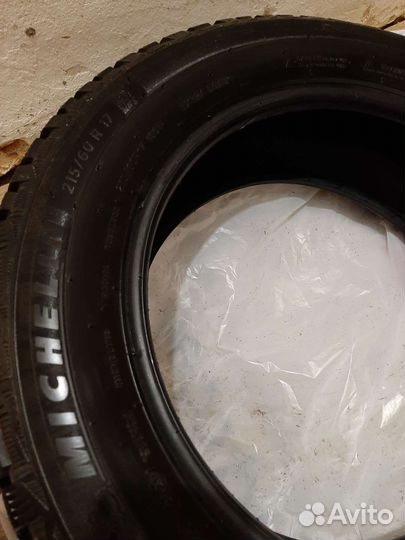 Michelin X-Ice North 4 215/60 R17 100T