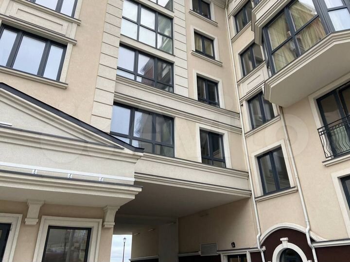 1-к. апартаменты, 76 м², 1/6 эт.