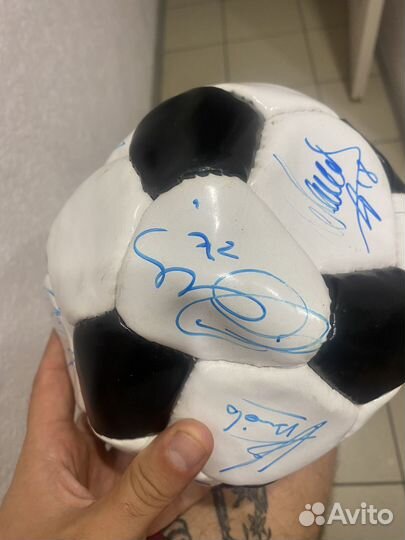 Футбольный мяч