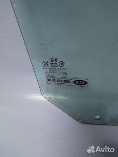 Kia Sportage 2 стекло левой передней двери и право