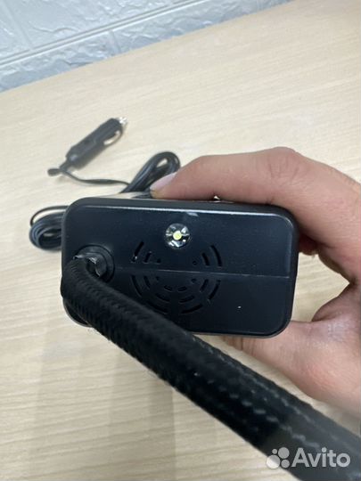 Компрессор автомобильный с манометром