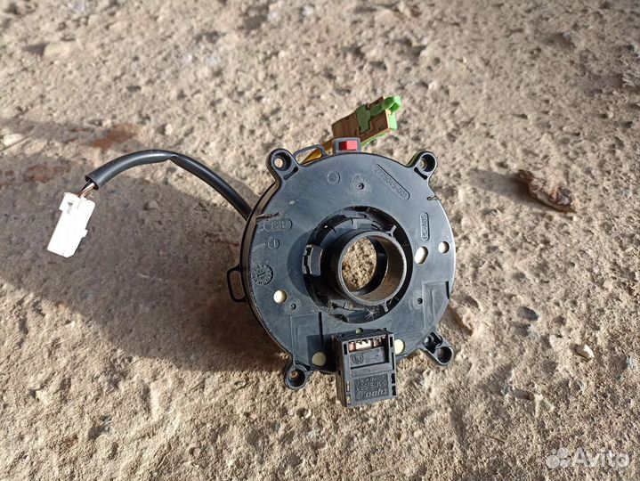 Подрулевой шлейф приора