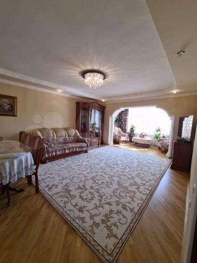 4-к. квартира, 149 м², 5/5 эт.