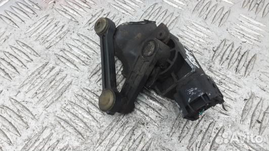 Датчик положения подвески audi Q7 (2KR09Q402)