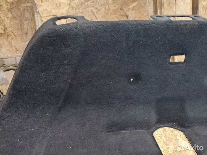 Мерседес W211 обшивка крышки багажника
