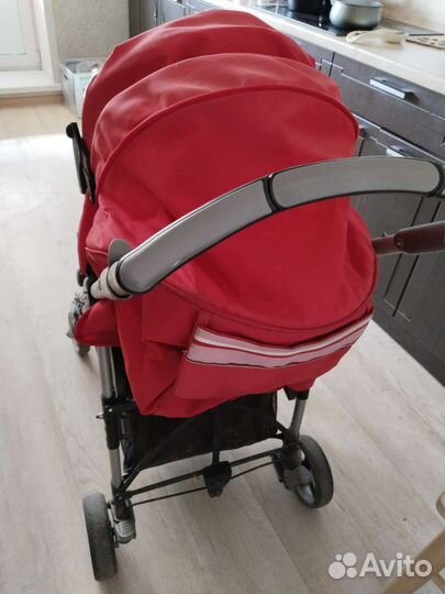 Прогулочная коляска