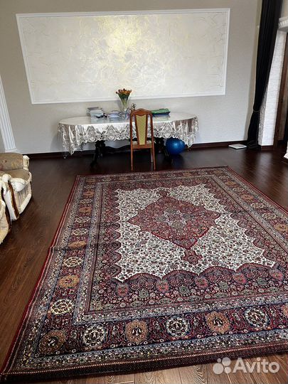 Ковер бу шерстяной