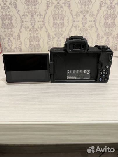 Canon EOS m50