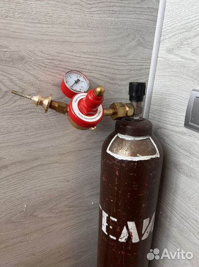 Баллон для гелия 10л с редуктором