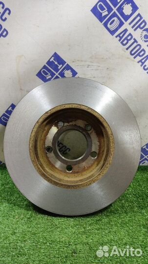 Тормозной диск передний правый Ford Escape