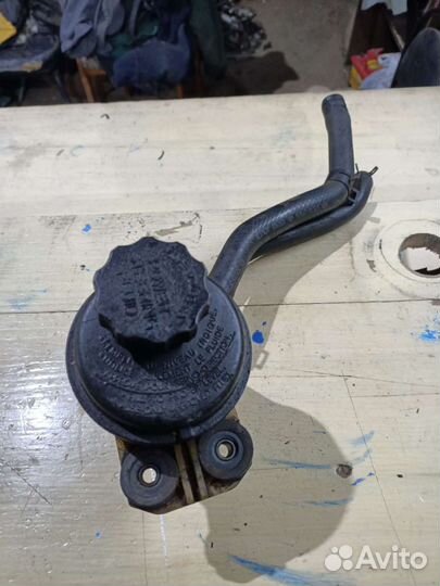 Бачок гидроусилителя руля Kia Cerato 1