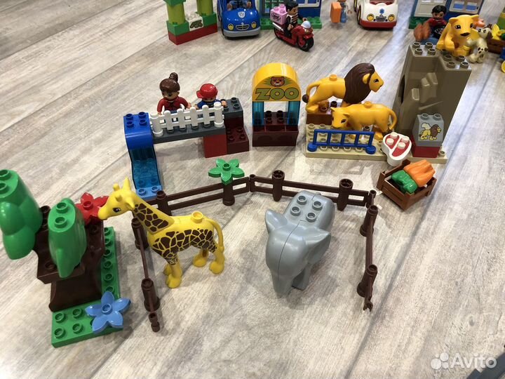 Lego duplo поезд 5609 + 2 набора ZOO и Город