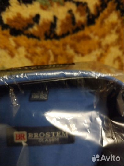 Рубашка и джинсы 146