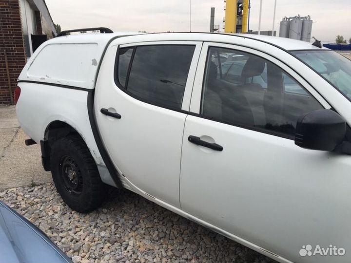 Mitsubishi L200 4 2006-2015 на запчасти