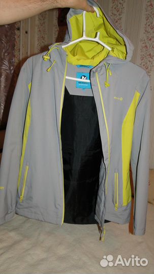 Костюм женский для активного отдыха