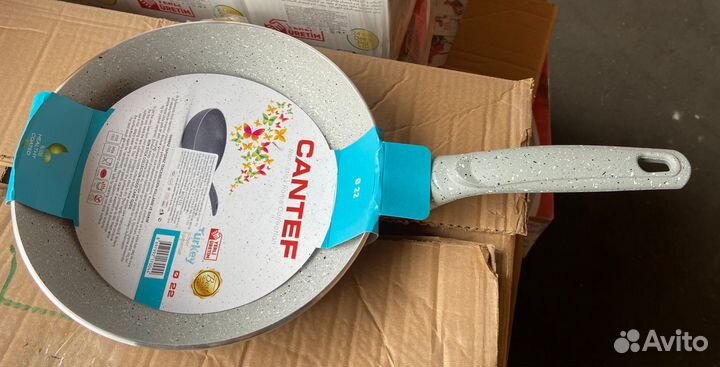 Сковородка антипригарная 22 см