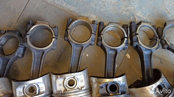 Шатуны с поршнями 8кл