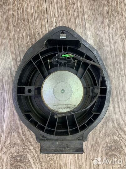 Динамик задний правый Opel Astra J хетчбэк 5-ти