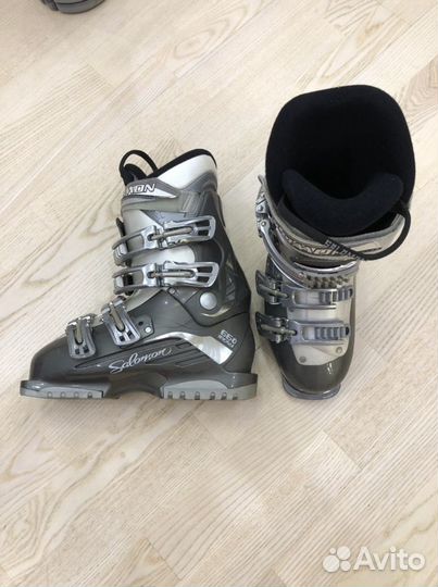 Детские горнолыжные ботинки